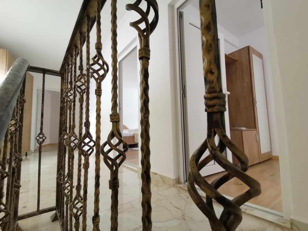 Hotel Casa Dana Olteanu à Moeciu De Sus Extérieur photo