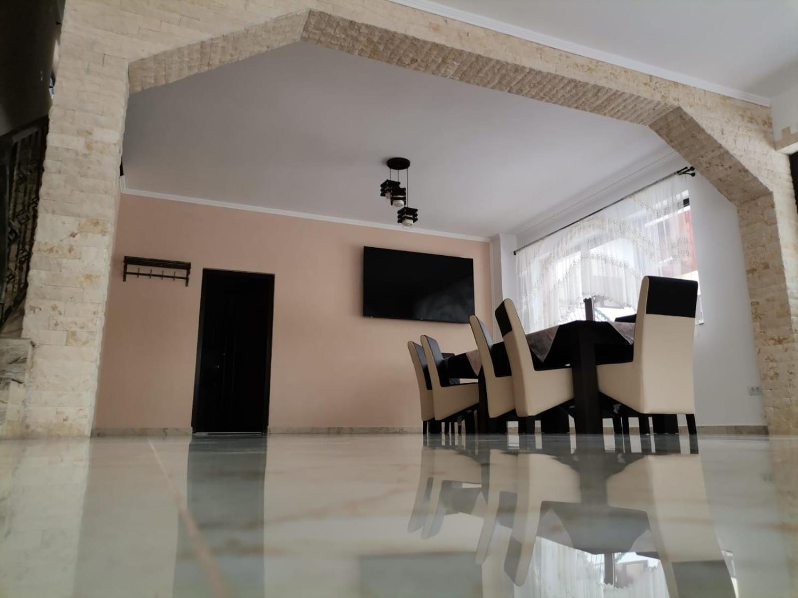 Hotel Casa Dana Olteanu à Moeciu De Sus Extérieur photo